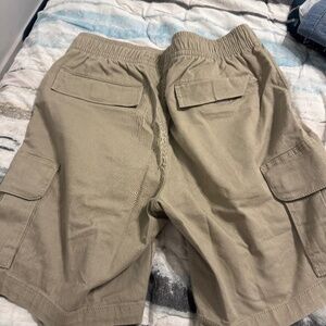 Men’s khaki colored shorts, George brand  28-30
